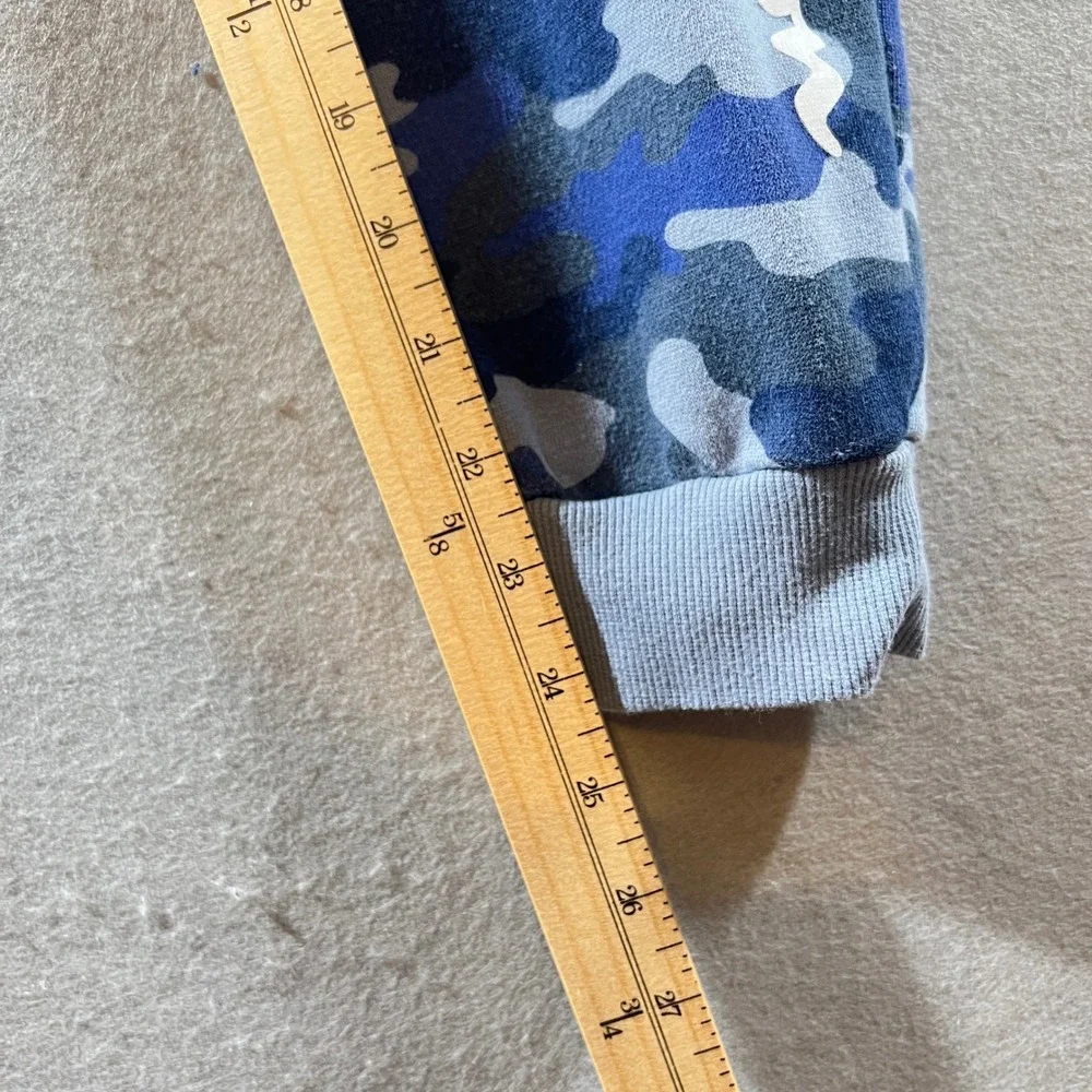 740 | Champion Blue Camouflage Fleece Tapered Jogger Sweatpants Kids Large